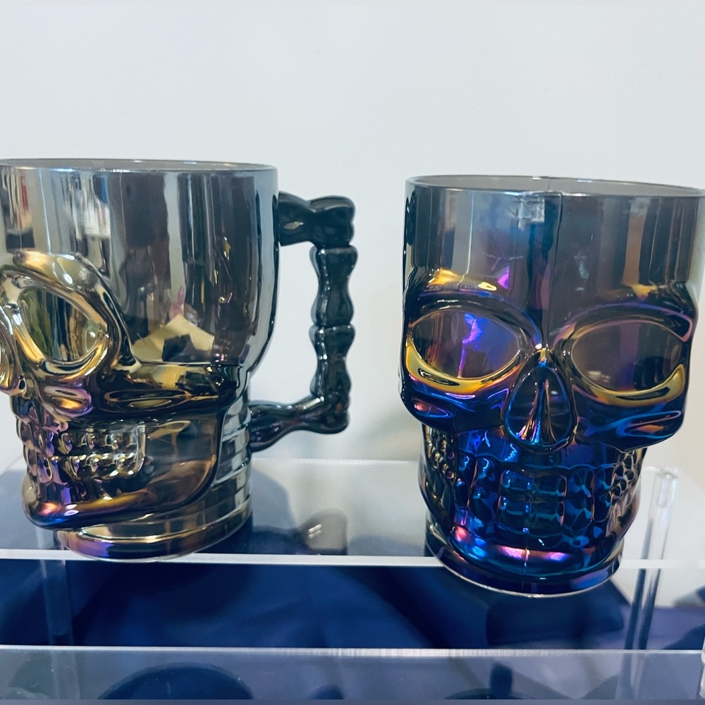 Iridescent Skull Mug (1)